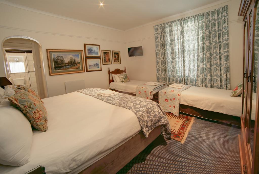 Outeniqua Travel Lodge George Habitación foto